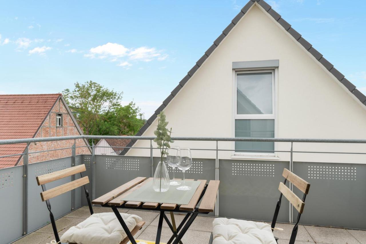 Design-Apartment - Kueche - Balkon - Tiefgarage 莱恩费尔登埃希特登 外观 照片