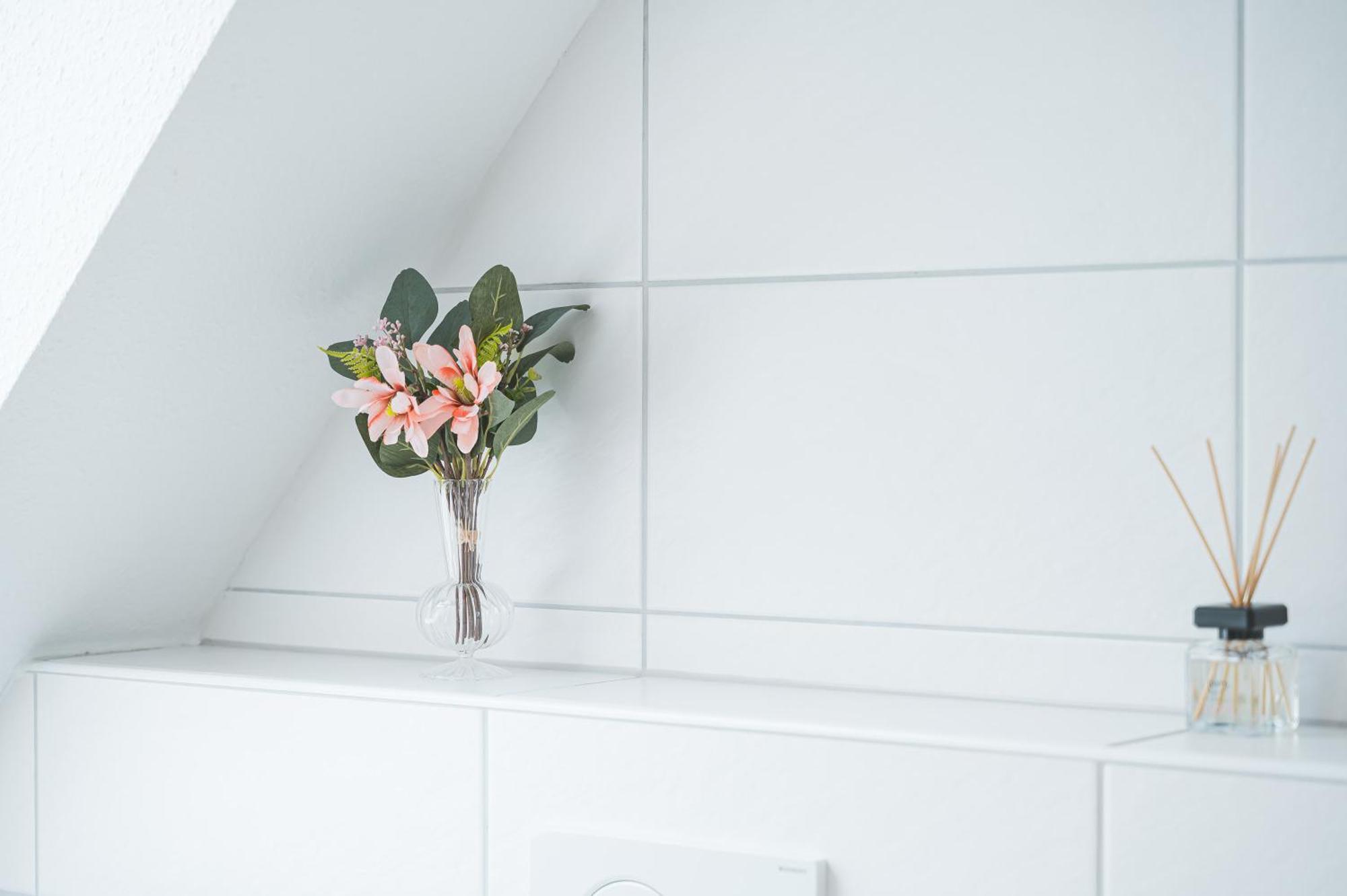 Design-Apartment - Kueche - Balkon - Tiefgarage 莱恩费尔登埃希特登 外观 照片